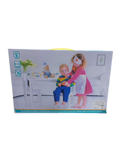 صورة مجموعة لعب الطبيب للأطفال، مصممة لتحفيز الخيال وتشجيع اللعب التظاهري.